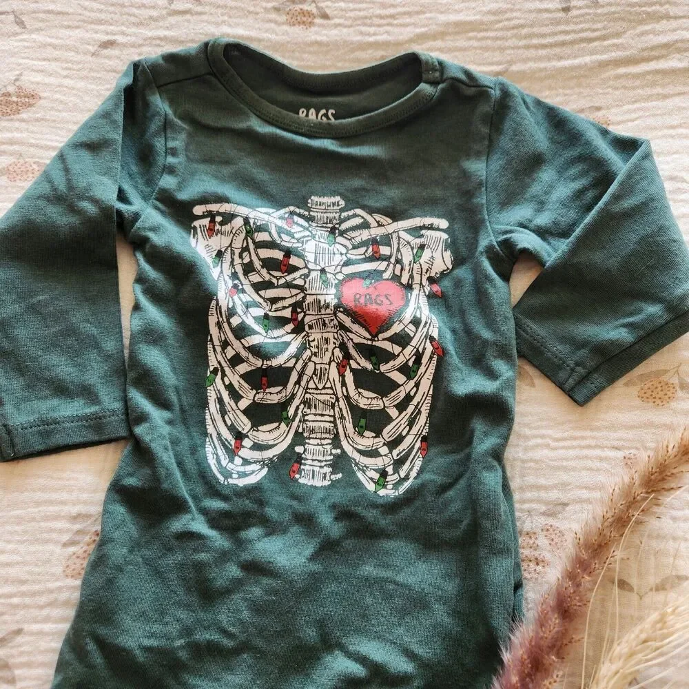 RAGS Green Romper with Peek a Boo Bottom Rib Cage with Heart&Lights Print 0-3mos